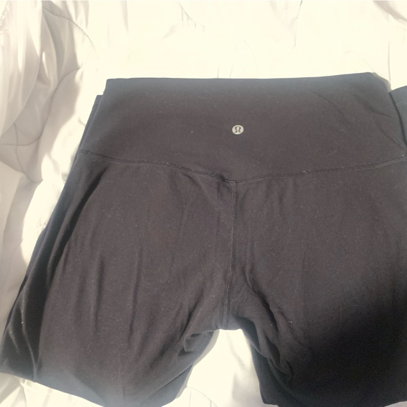 Lululemon - Picture 3 of 5